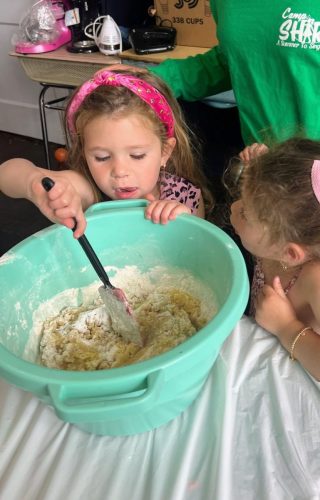 3a3b70d4-42d2-43e8-bdfa-f369df1df812